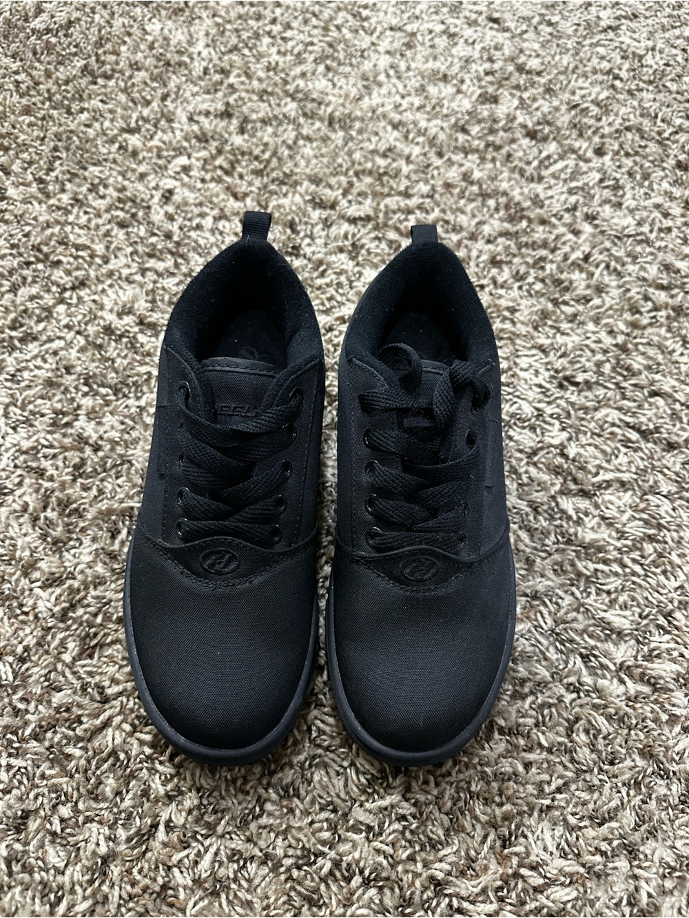 Heelys Kids Black Low-Top Sneakers
